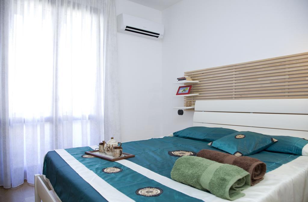 King'S Residence Balestrate Δωμάτιο φωτογραφία